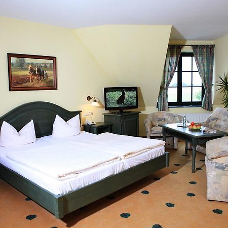 Mueritz Landhotel Gruener Baum Gotthun Dış mekan fotoğraf