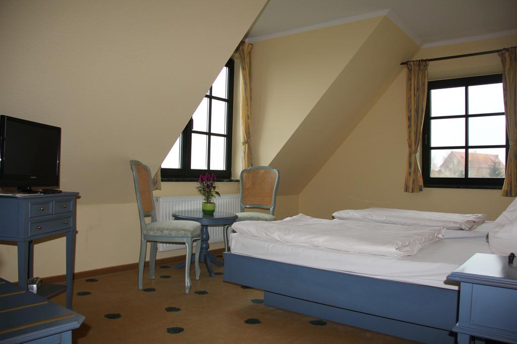 Mueritz Landhotel Gruener Baum Gotthun Dış mekan fotoğraf